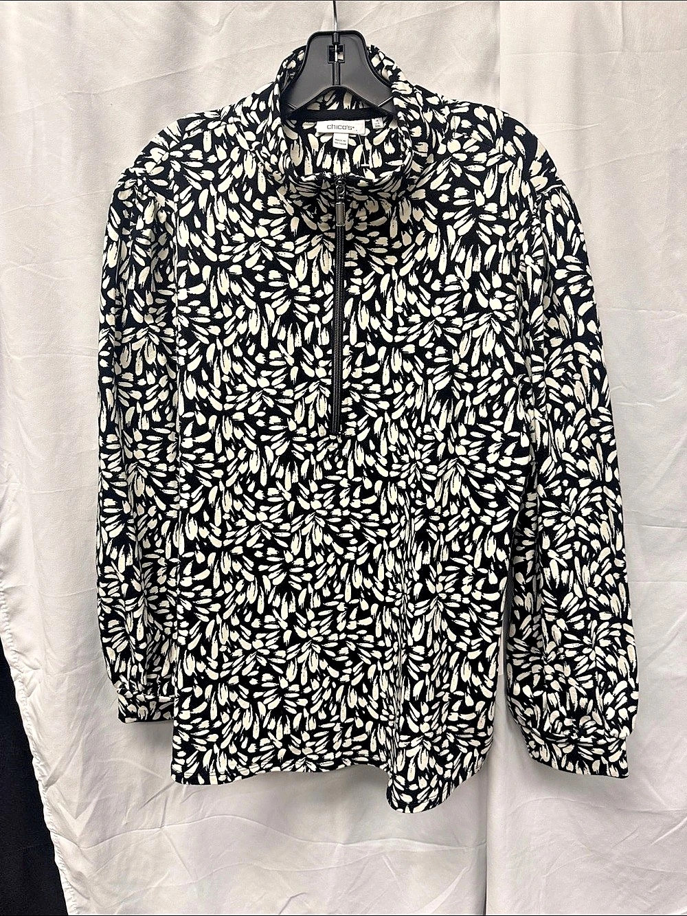 Chico's ZenEasy Points Fit Half Zip Blouse Abstract Print Half-Zip Blouse Size